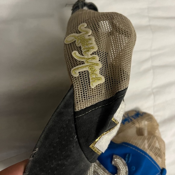 Judith March hat - Picture 2 of 3